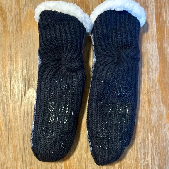 MUK LUKS Shea Butter Cabin Slipper Socks - Picture 5 of 5